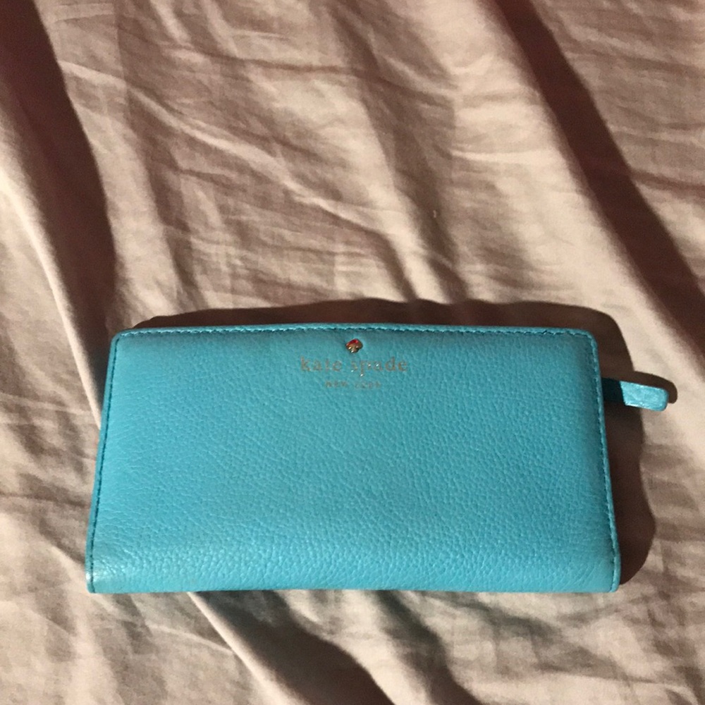 KATE SPADE ♠️ wallet